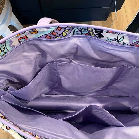 NWT VERA BRADLEY TRIMMED VERA TOTE IN MADDALENA PAISLEY - Picture 2 of 3